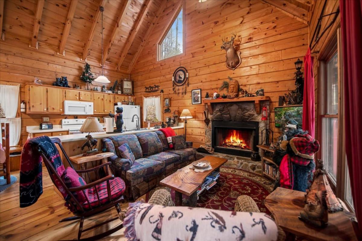 Villa Cozy Cabin Beside Briar Creek, Fire Pit, Wifi à Ellijay Extérieur photo