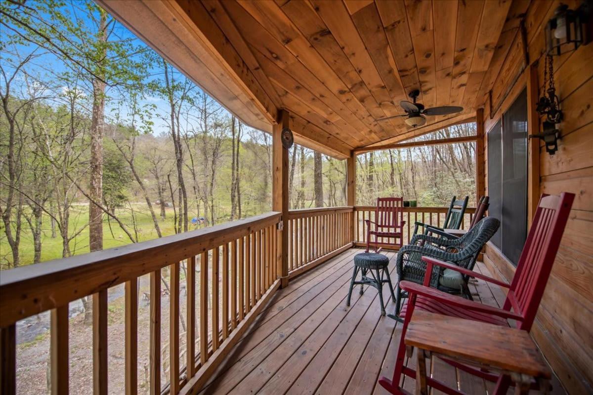 Villa Cozy Cabin Beside Briar Creek, Fire Pit, Wifi à Ellijay Extérieur photo