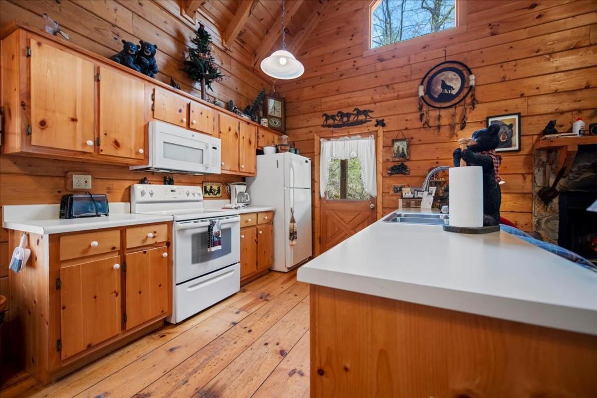 Villa Cozy Cabin Beside Briar Creek, Fire Pit, Wifi à Ellijay Extérieur photo