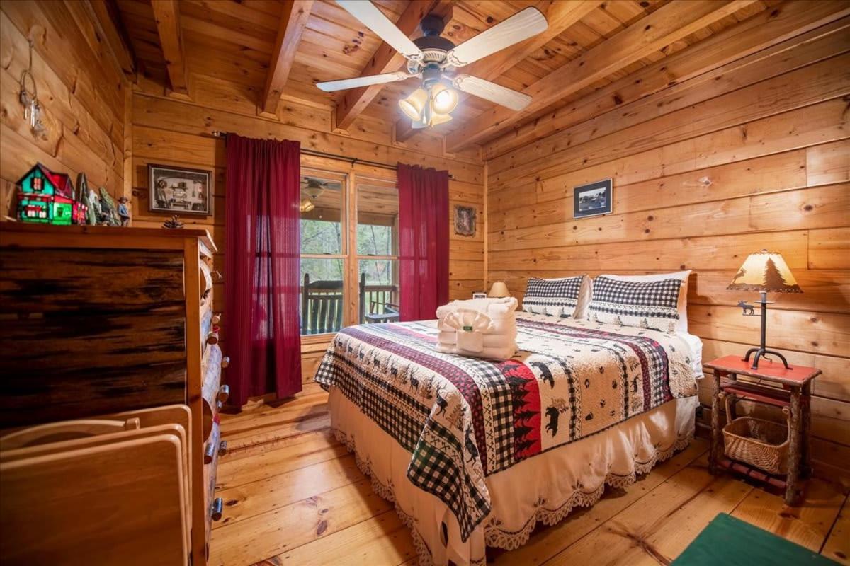 Villa Cozy Cabin Beside Briar Creek, Fire Pit, Wifi à Ellijay Extérieur photo